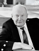 Harold Huntley MacMillan